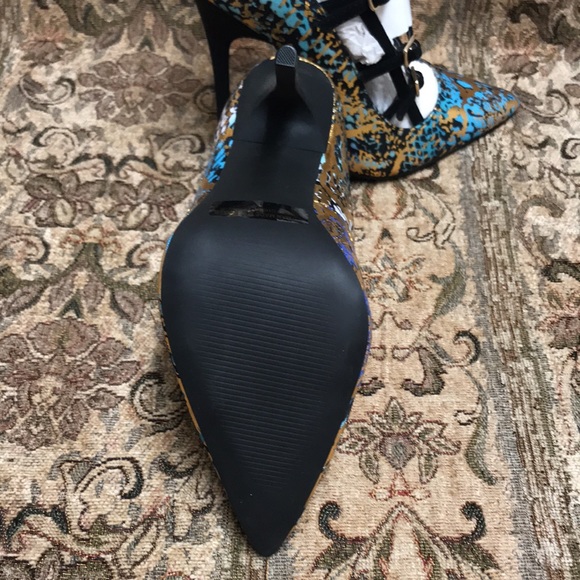 Privileged “Goldie” Multi-Color Strappy Heels – Size 8 - Picture 5 of 8